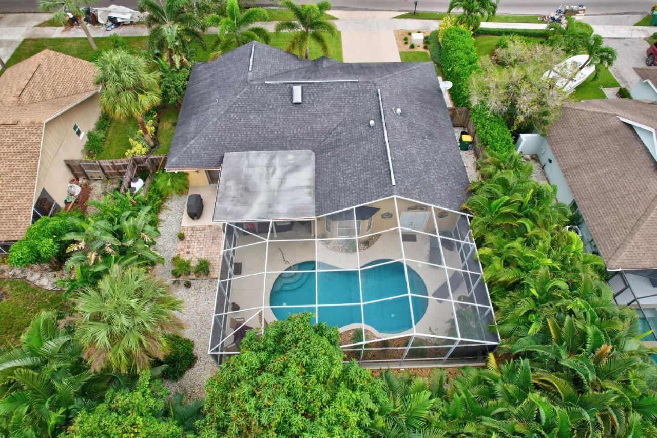 Pet Friendly Pool Home In River Reach Of Naples Fl Εξωτερικό φωτογραφία