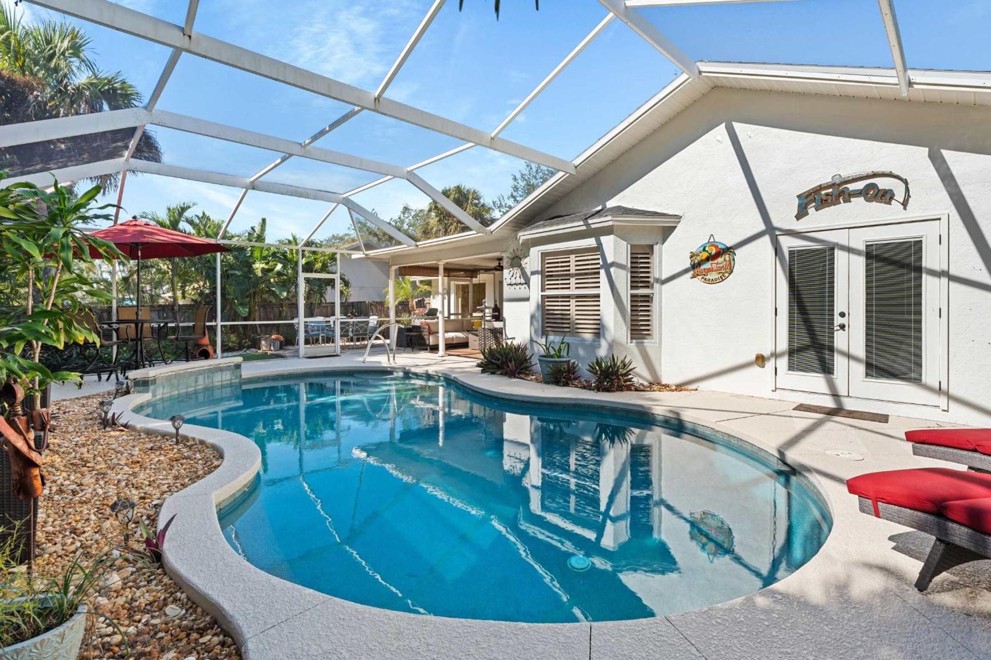 Pet Friendly Pool Home In River Reach Of Naples Fl Εξωτερικό φωτογραφία